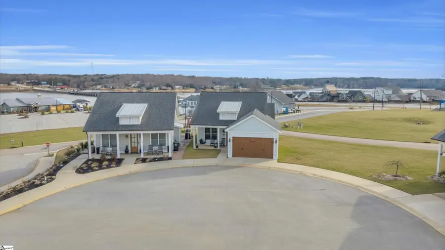 103 Cottage Lane, Greenwood, SC 29649 - #2