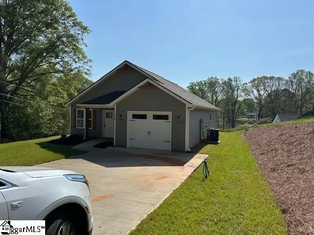 210 E Greenwood Street, Landrum, SC 29356 - #2