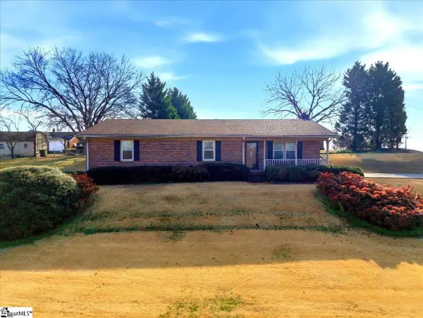 107 Briarcliff Way, Greer, SC 29651