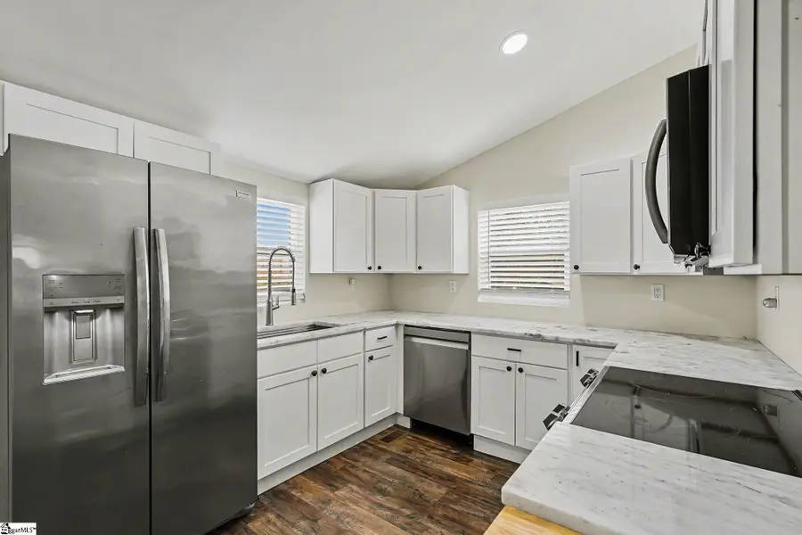 25 E 5th Street, Greenville, SC 29611 - Image #3