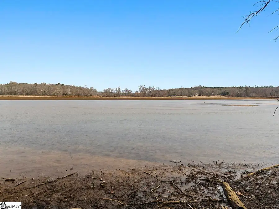 429 Terrapin Pointe Road, Hodges, SC 29653 - Image #2