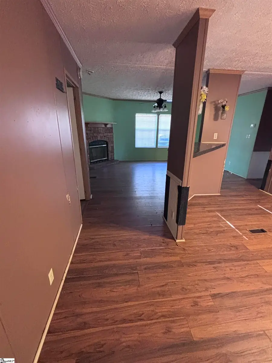 114 Mossburg Road, Chesnee, SC 29323 - Image #2