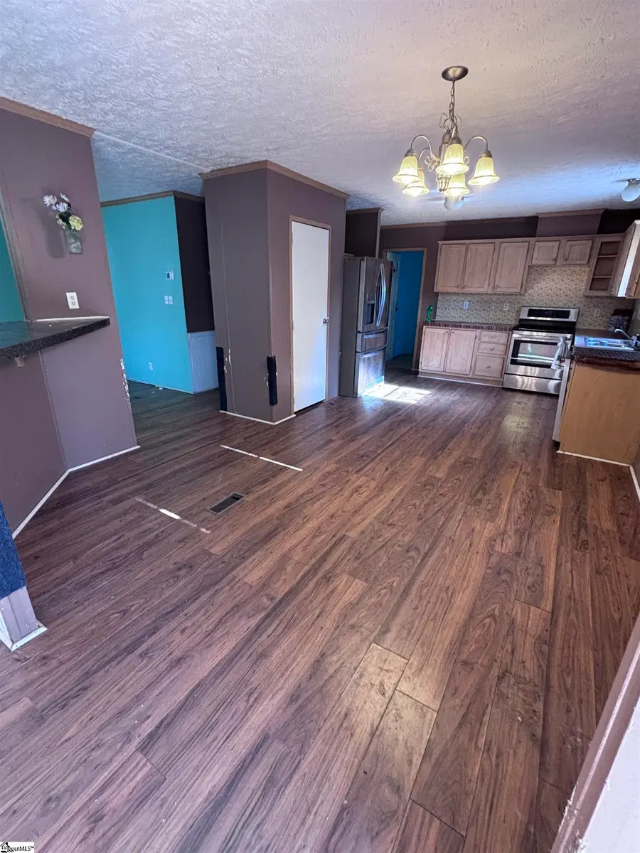 114 Mossburg Road, Chesnee, SC 29323 - Image #3