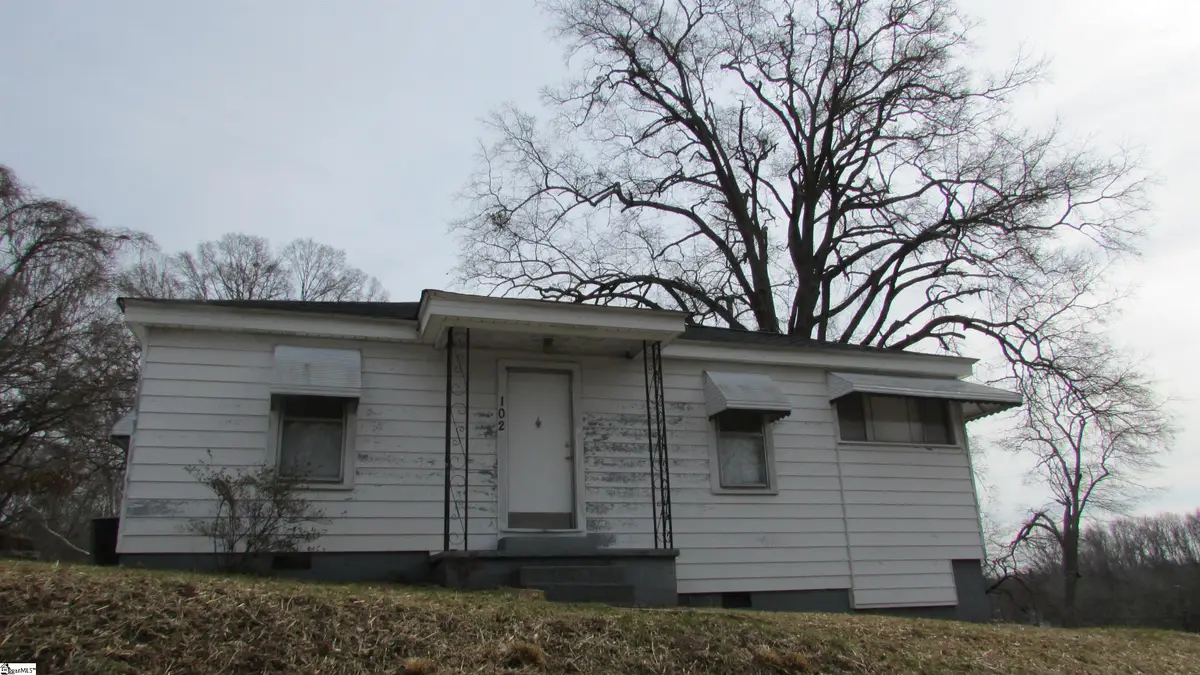 102 High Street, Laurens, SC 29360 - #1