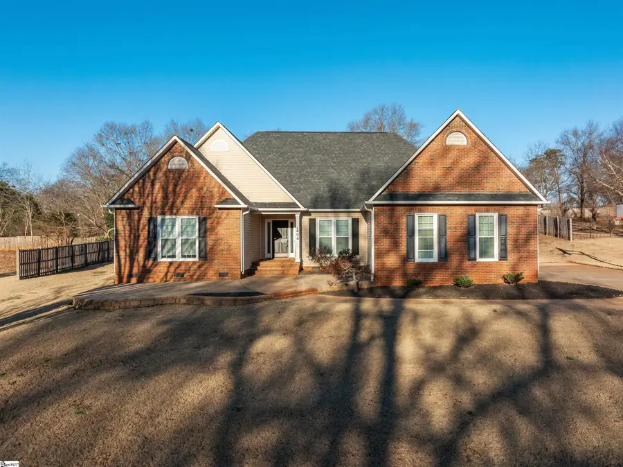404 Grayson Drive, Moore, SC 29369 - Image #2