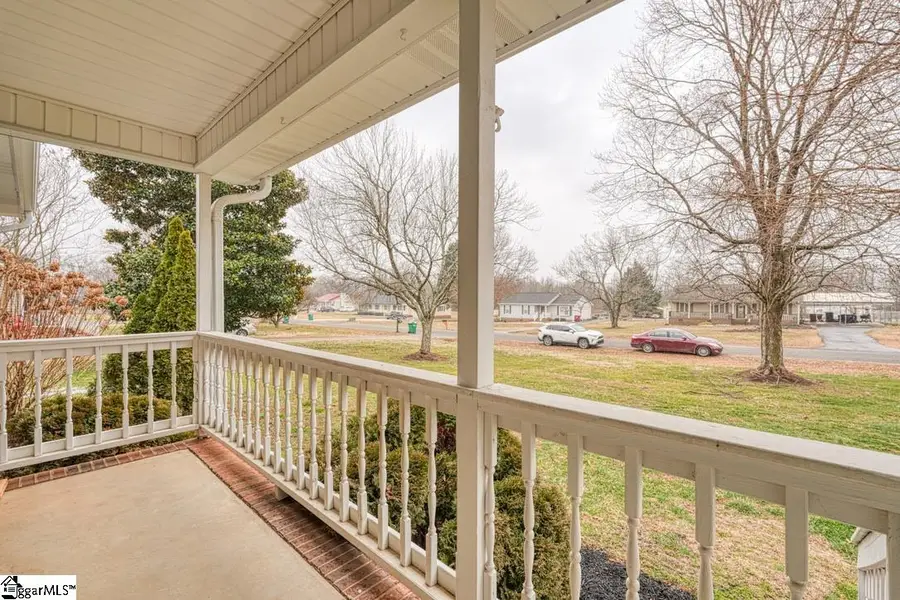 117 Evergreen Street, Boiling Springs, SC 29316 - Image #2