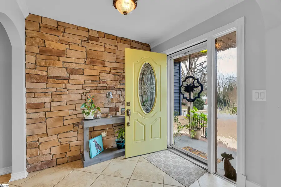 6 Devonshire Lane, Greenville, SC 29617 - #2