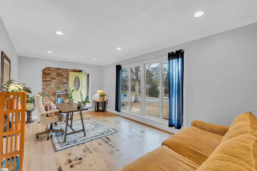 6 Devonshire Lane, Greenville, SC 29617 - #3