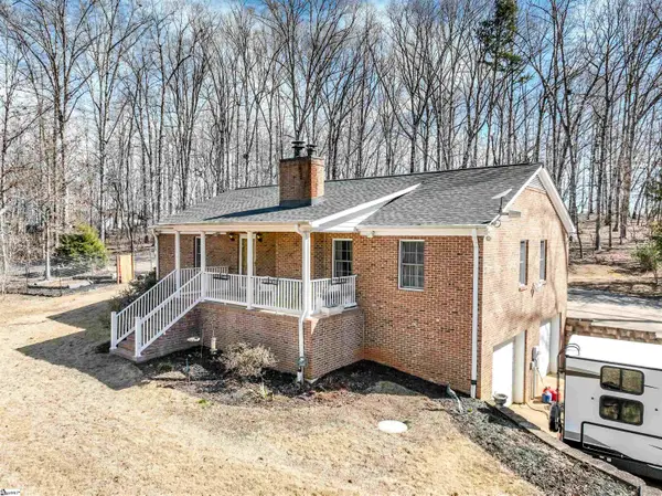 1126 Greenpond Road, Woodruff, SC 29388