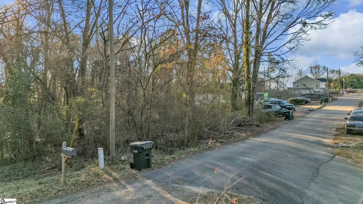 210 Wilson Street, Greer, SC 29651 - #1