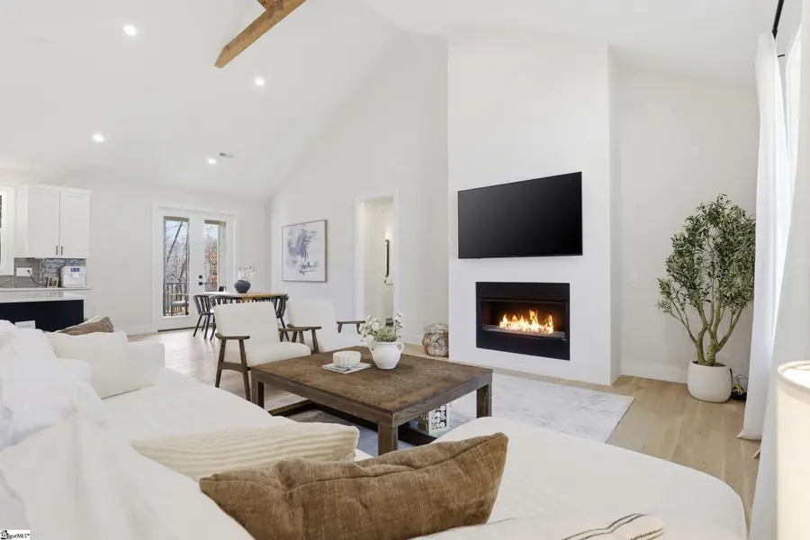 395 Mountainview Road, Landrum, SC 29356 - #2