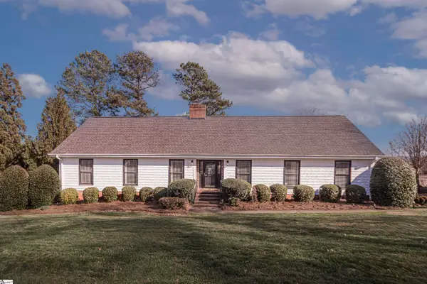 204 Muirfield Drive, Easley, SC 29642