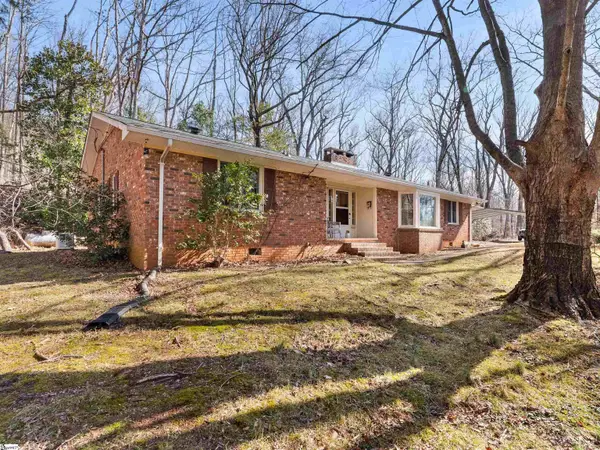 121 Hummingbird Lane, Columbus, NC 28722