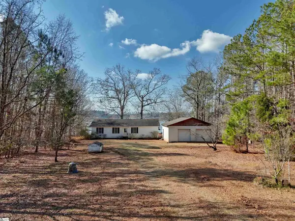 2024 Scurry Island Road, Chappells, SC 29037