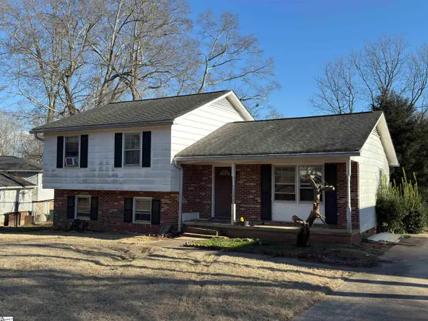 420 Cloverdale Lane, Simpsonville, SC 29681
