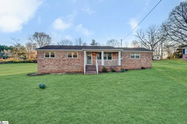 86 Dogwood Circle, Clinton, SC 29325