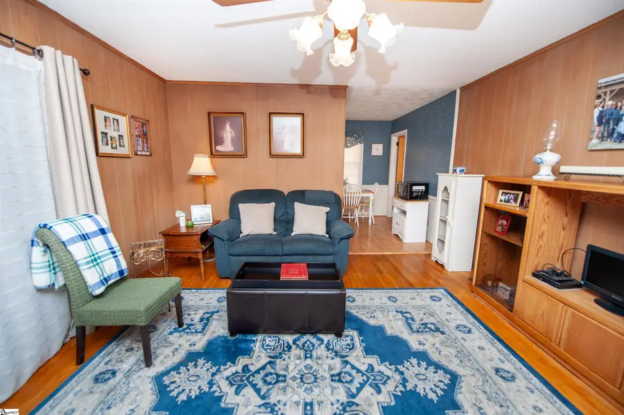 109 Pawnee Drive, Spartanburg, SC 29301 - #3