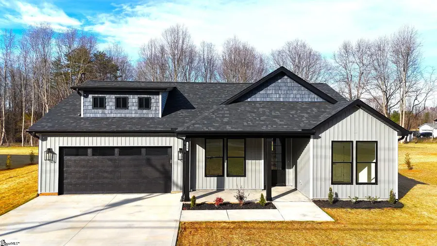 534 Dillon Street, Chesnee, SC 29323 - #2