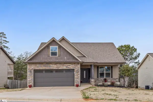 102 S Hamlet Court, Moore, SC 29369