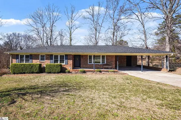 22 Woodridge Drive, Greenville, SC 29611