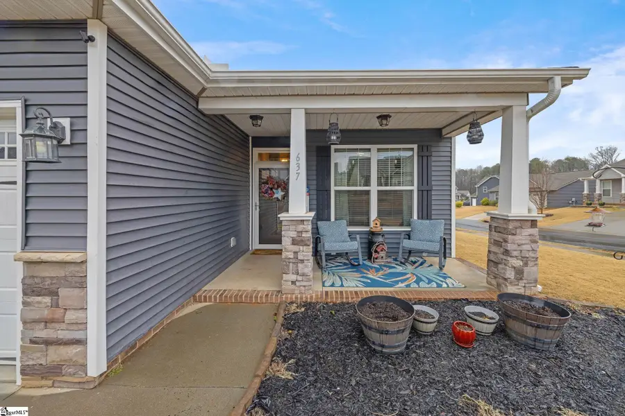 637 Ivywood Place, Boiling Springs, SC 29316 - #3