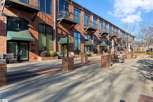 300 South Street #Unit 221, Simpsonville, SC 29681