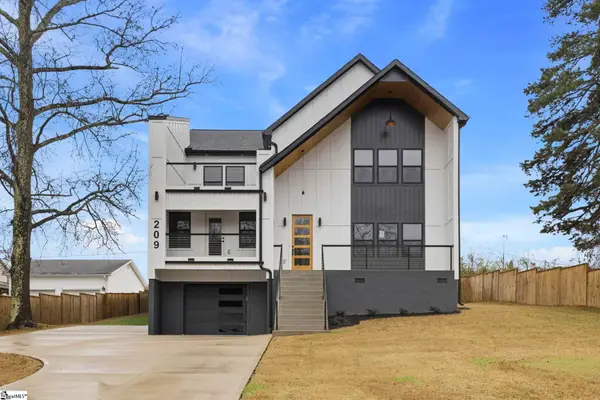 209 Redmond Drive, Fountain Inn, SC 29644