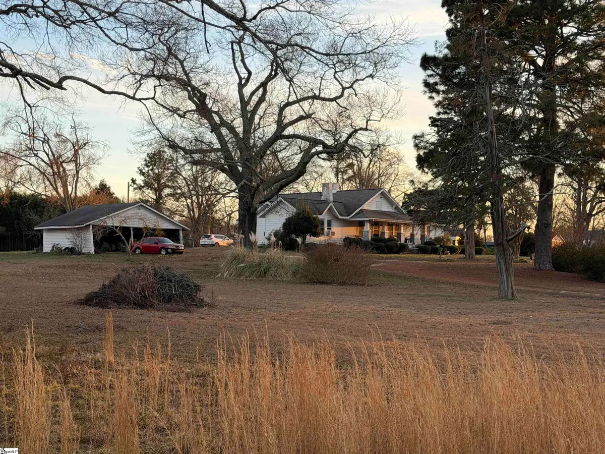 2120 101 Highway, Gray Court, SC 29645 - #1