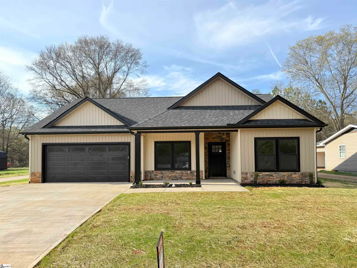 179 Cedar Avenue, Wellford, SC 29385 - #1