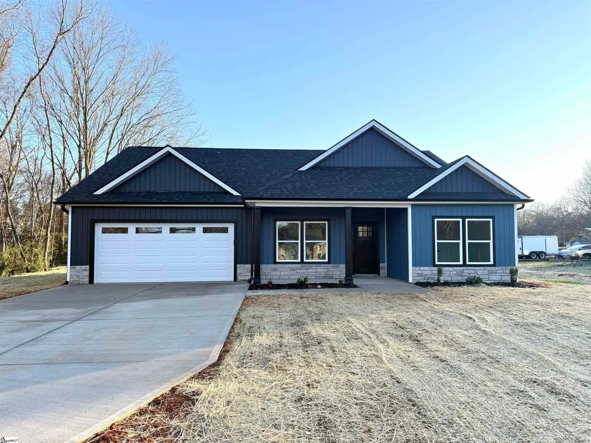 177 Cedar Avenue, Wellford, SC 29385 - #1