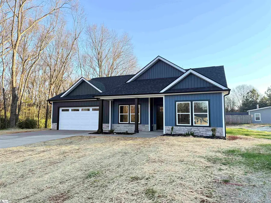 177 Cedar Avenue, Wellford, SC 29385 - #3