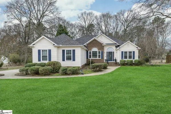 104 Camperdown Court, Easley, SC 29642