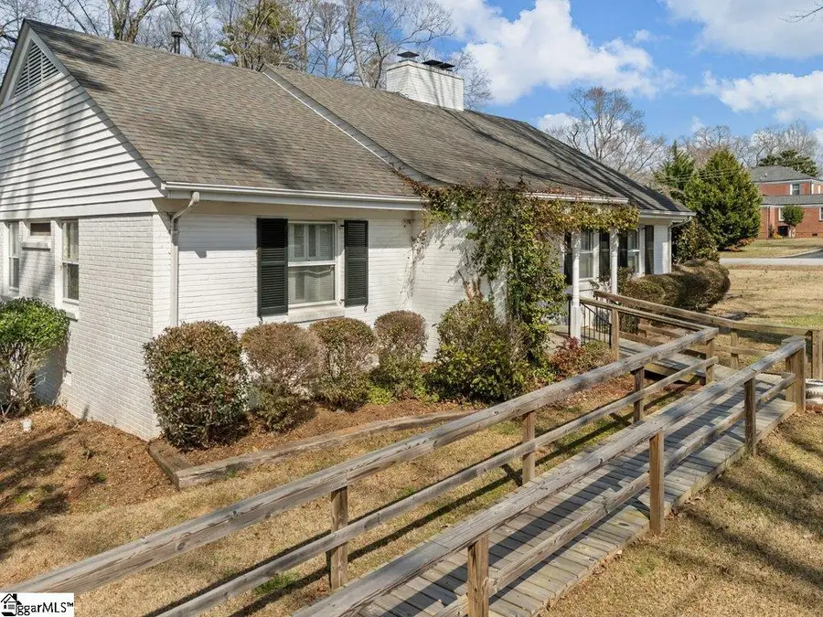 100 Eastwood Avenue, Union, SC 29379 - #2