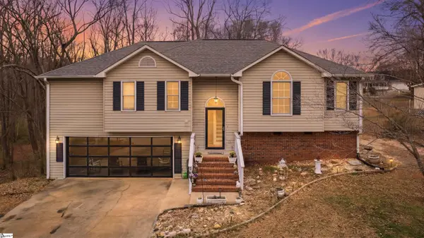 308 Fireside Court, Boiling Springs, SC 29316