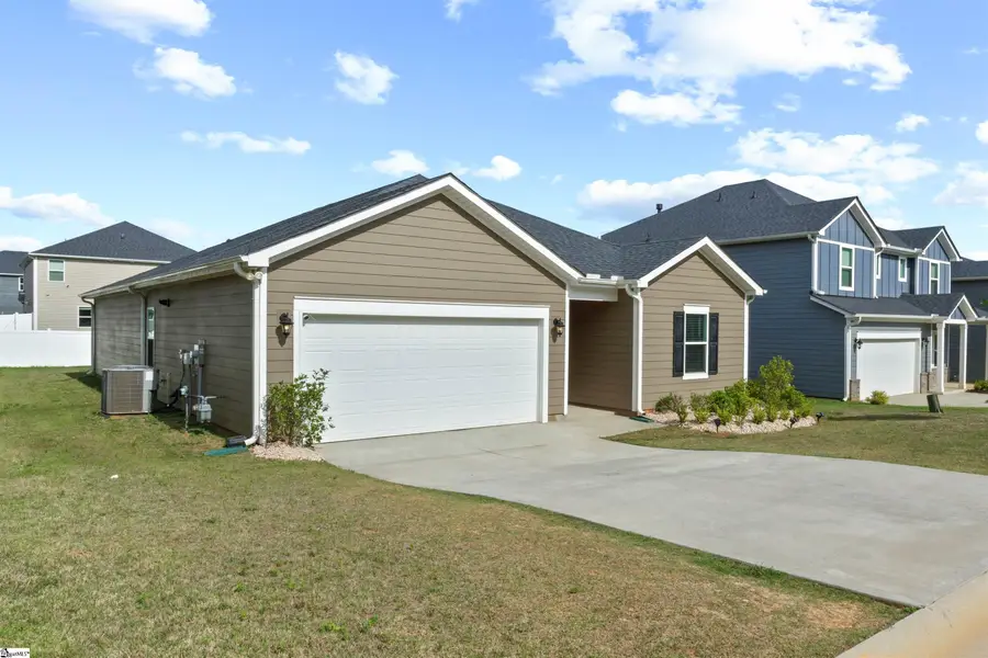 117 Hazelcroft Drive, Fountain Inn, SC 29644 - #2