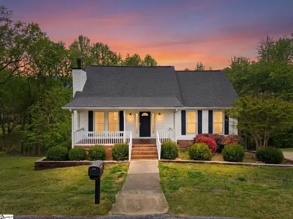 17 Hester Road, Greenville, SC 29609-6400