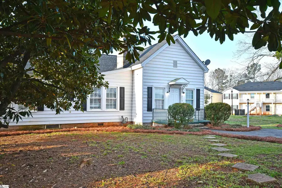 210 Walnut Hill Drive, Easley, SC 29642 - #3