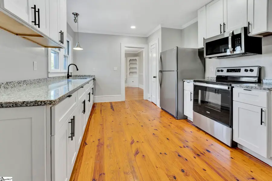 108 Irby Avenue, Laurens, SC 29360 - #3