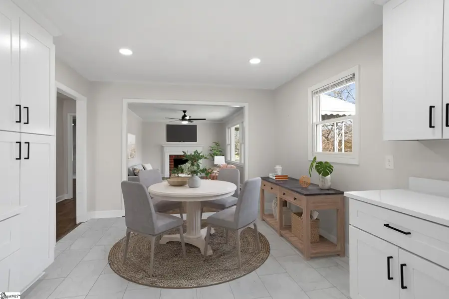 207 Arch Drive, Greer, SC 29651 - #2