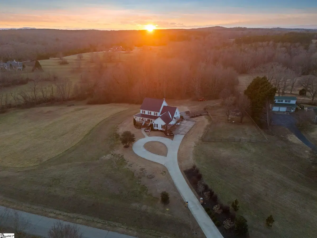 904 Laurelwood Way, Landrum, SC 29356 - #1