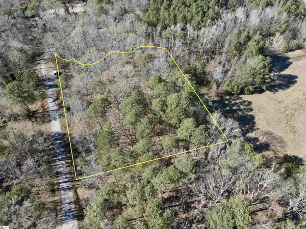 122/124 Lollis Road, Greenwood, SC 29649