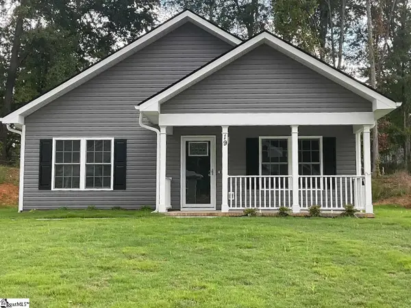 19 Sidney Wilson Court, Simpsonville, SC 29681