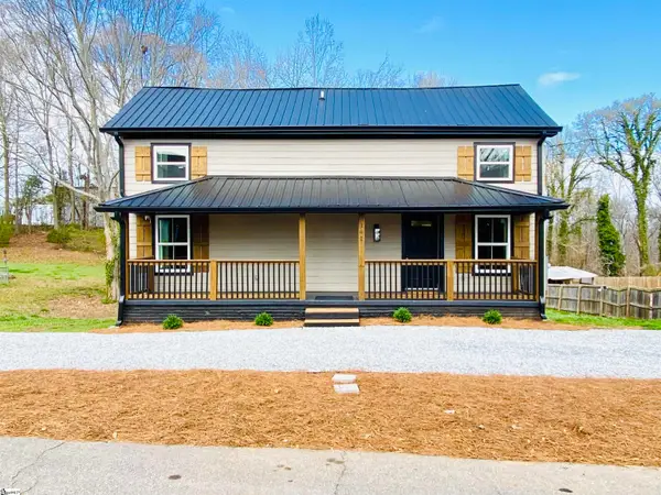 141 High Street, Converse, SC 29329