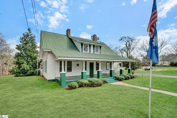302 Gassaway Street, Central, SC 29630