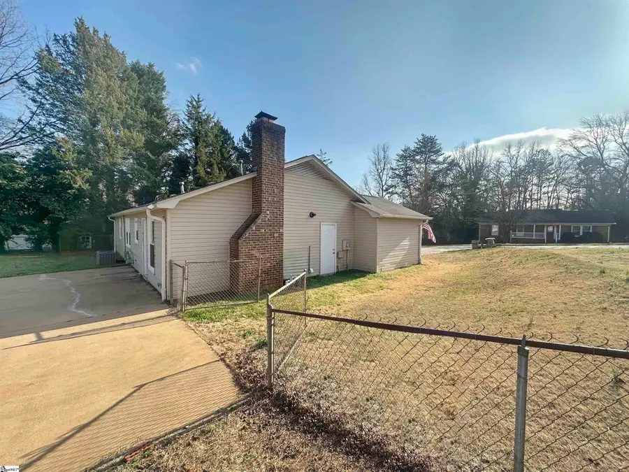 34 Charterhouse Avenue, Piedmont, SC 29673 - #2