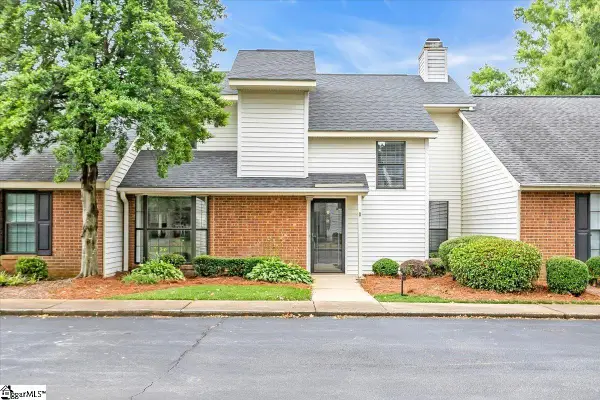 11 Forest Lake Drive, Simpsonville, SC 29681