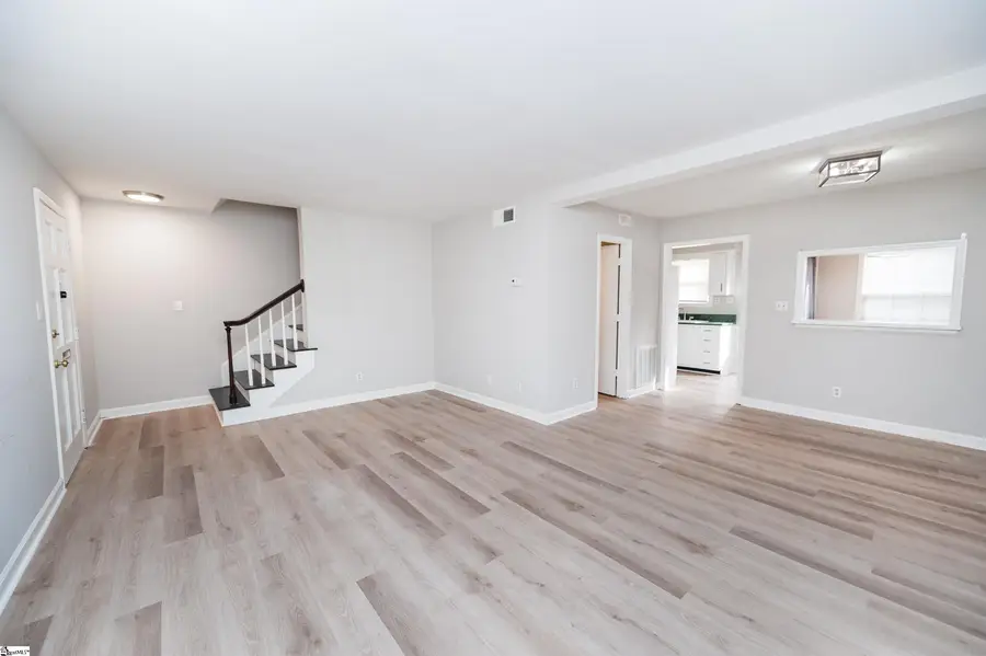 1466 B Dover Road, Spartanburg, SC 29301 - #3