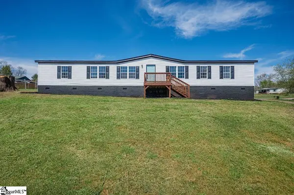 706 Sapphire Court, Inman, SC 29349