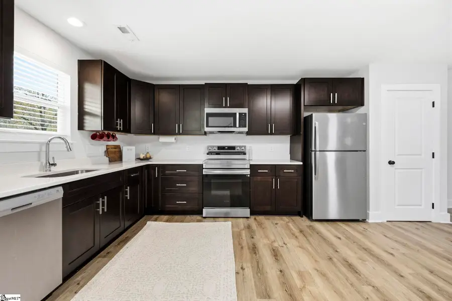 8 Robin Hood Road, Taylors, SC 29687 - #3