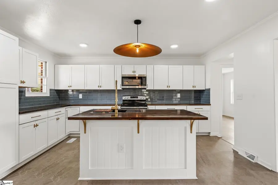 311 Blue Ridge Avenue, Belton, SC 29627 - #3